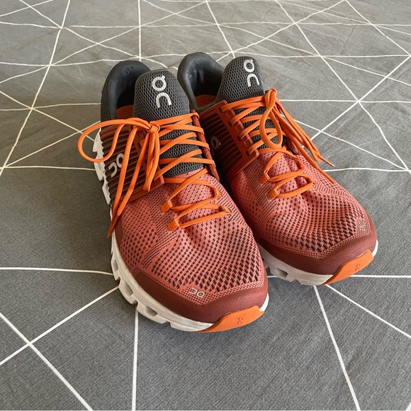 On Cloudswift Running Shoe size 10 - Picture 2 of 7